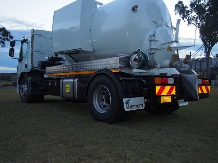 R350 -8000 Vacuum Truck