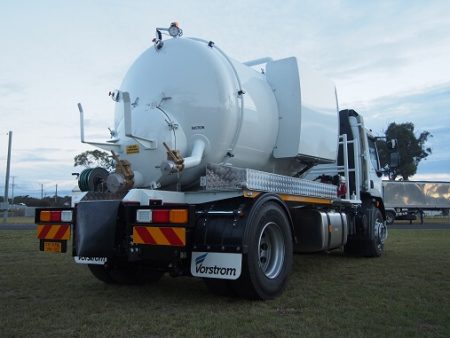 R350 -8000 Vacuum Truck