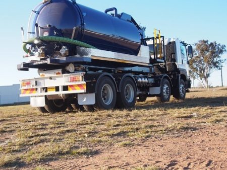 R520 - 10000 Vacuum Truck (Hooklift)