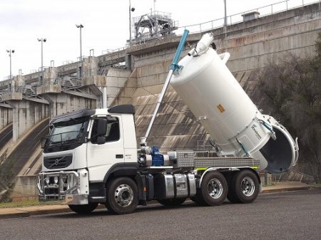 TRD520 - 10000 Vacuum Truck