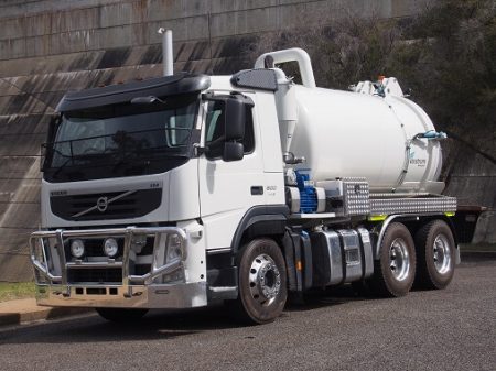 TRD520 - 10000 Vacuum Truck