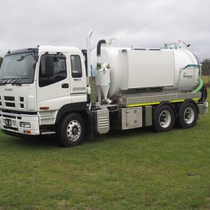 TRD940 - 11000 Vacuum Truck