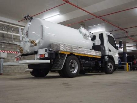 R247-4000a vacuum truck