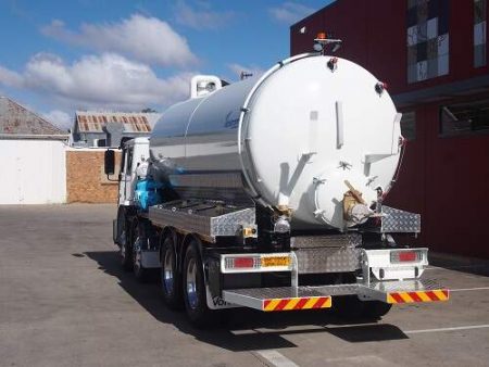 R420-15000a Vacuum Truck